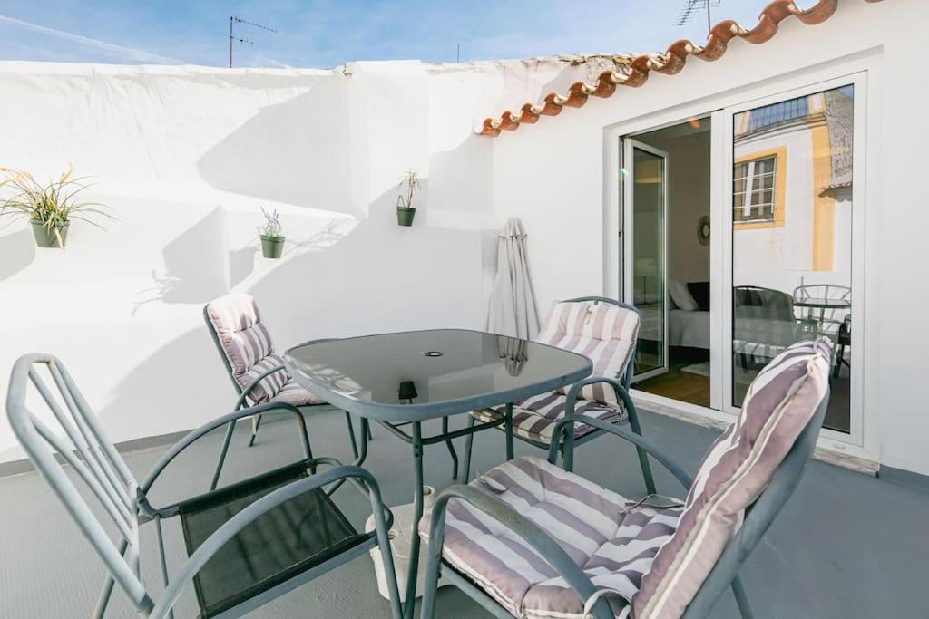 Home Near Evora'S Main Square With Private Terrace Exterior photo